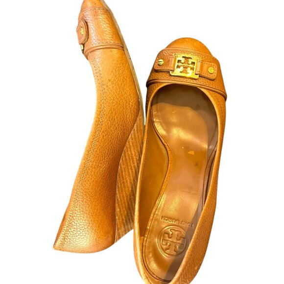 Tory Burch Natalya Pebbled Leather Saddle Brown Pumps Wedges - Picture 3 of 10